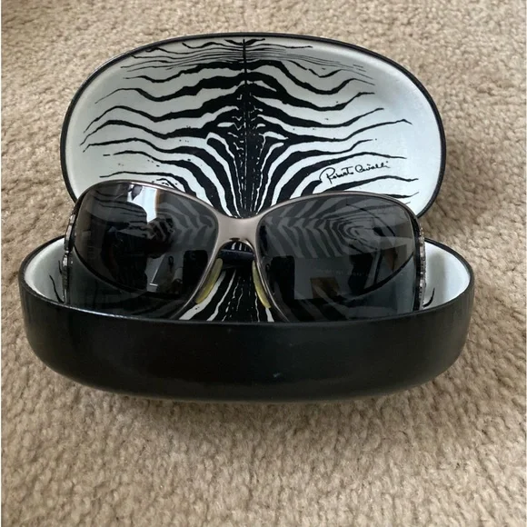 Roberto Cavalli | Accessories | Roberto Cavalli Sunglasses  display picture 1